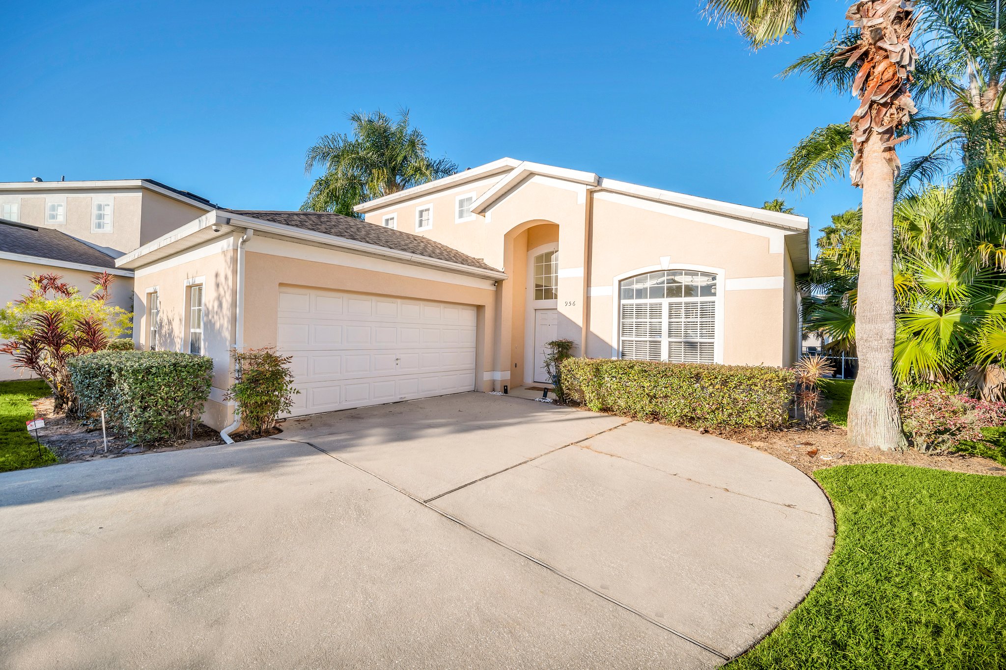 956 Bloomingdale Dr, Davenport, FL 33897, USA Photo 1