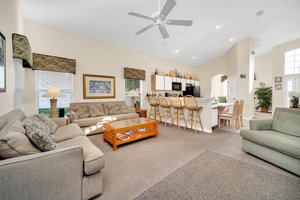 956 Bloomingdale Dr, Davenport, FL 33897, USA Photo 18