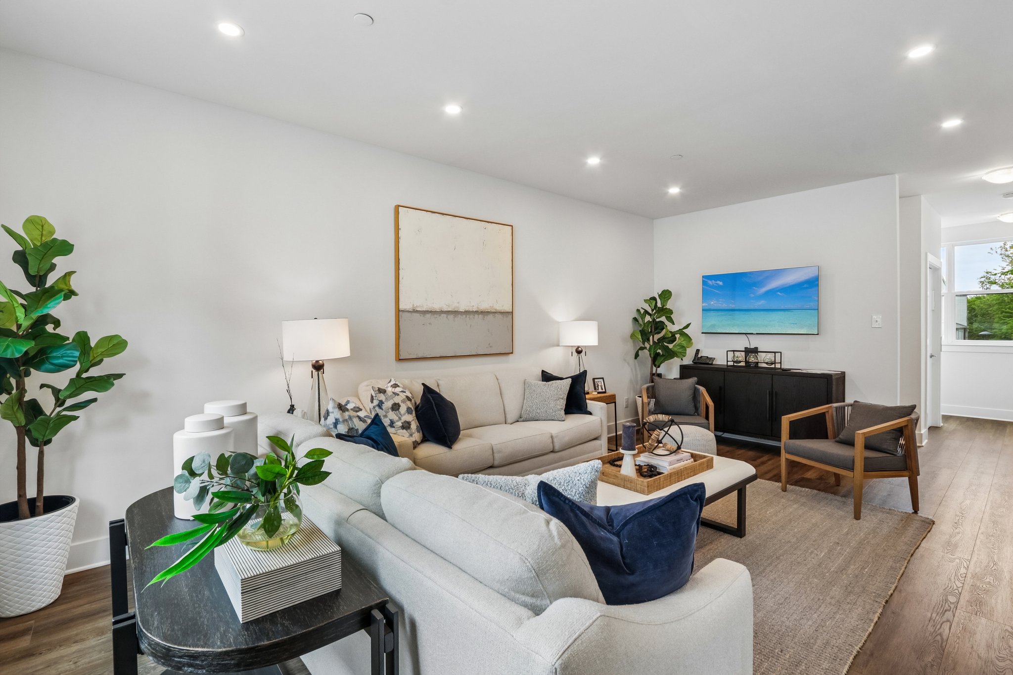 Riverplace Dr-S0105-021.jpg