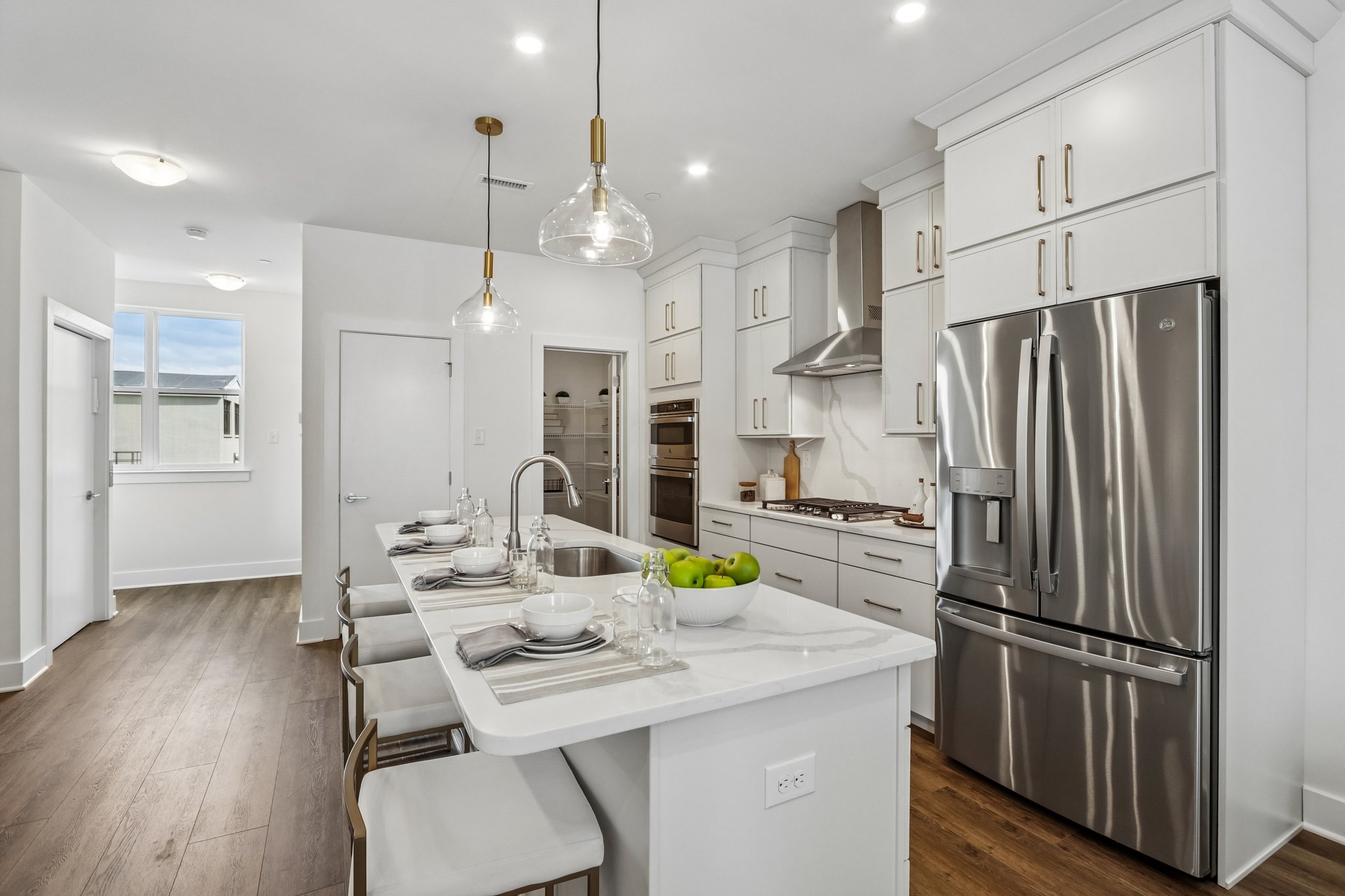 Riverplace Dr-S0105-039.jpg