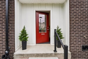 Riverplace Dr-S0105-004.jpg