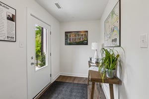 Riverplace Dr-S0105-005.jpg