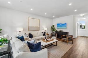 Riverplace Dr-S0105-019.jpg
