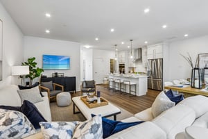Riverplace Dr-S0105-020.jpg
