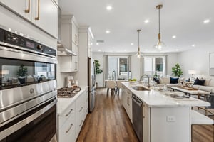 Riverplace Dr-S0105-033.jpg