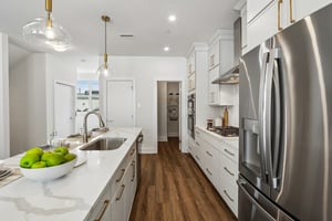 Riverplace Dr-S0105-036.jpg
