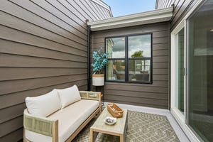 Riverplace Dr-S0105-059.jpg