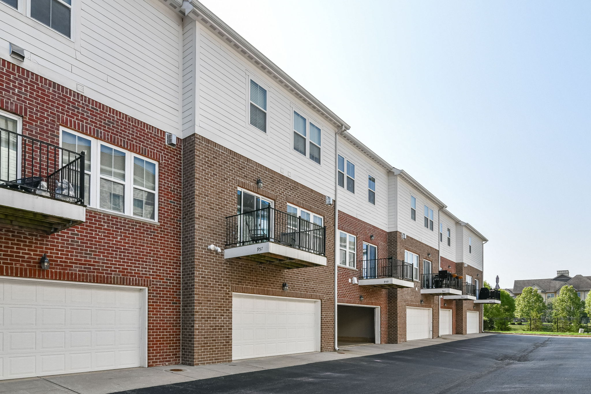 Garage / Balcony