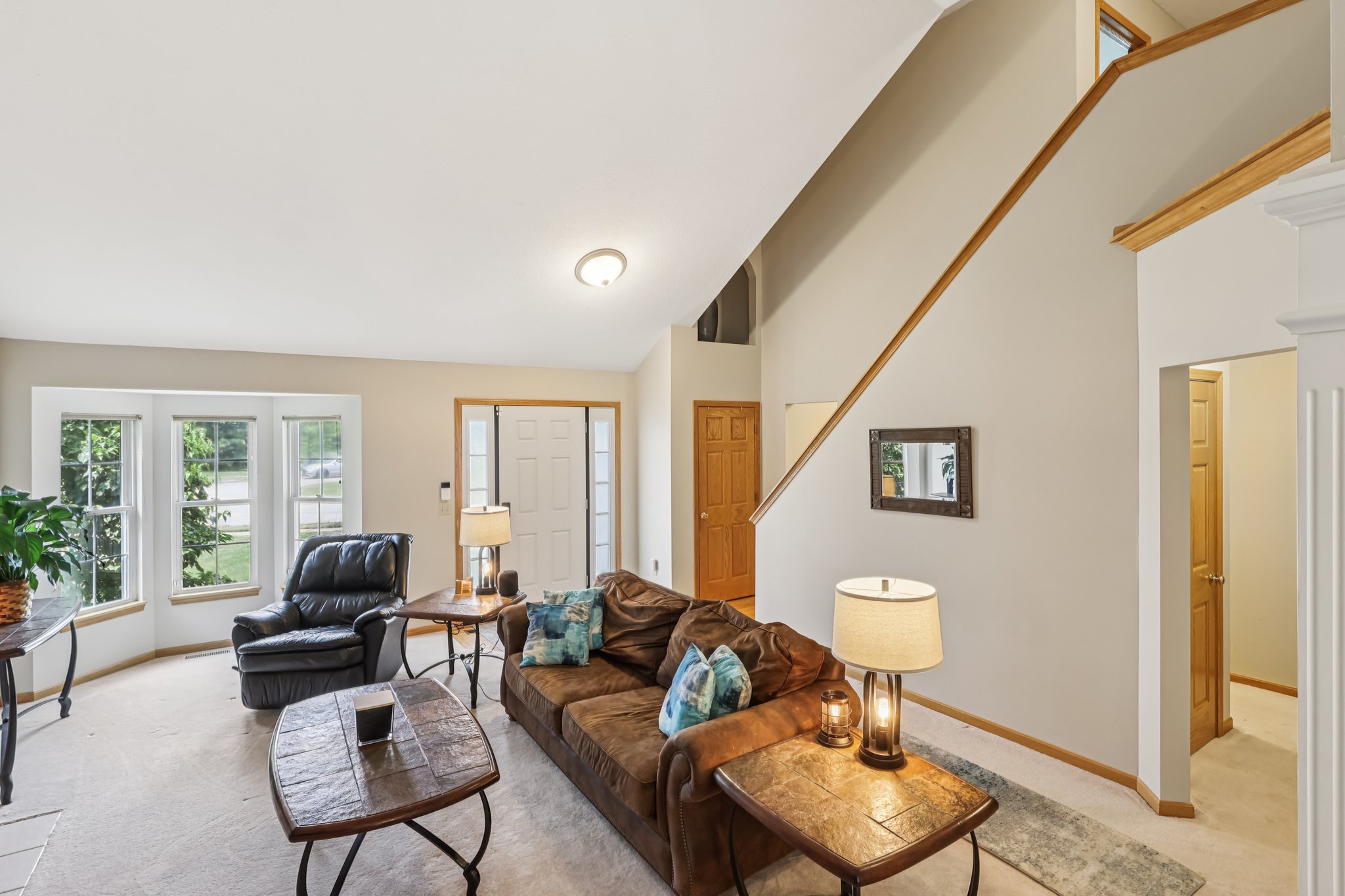 Devonwood Dr-S1107-008.jpg