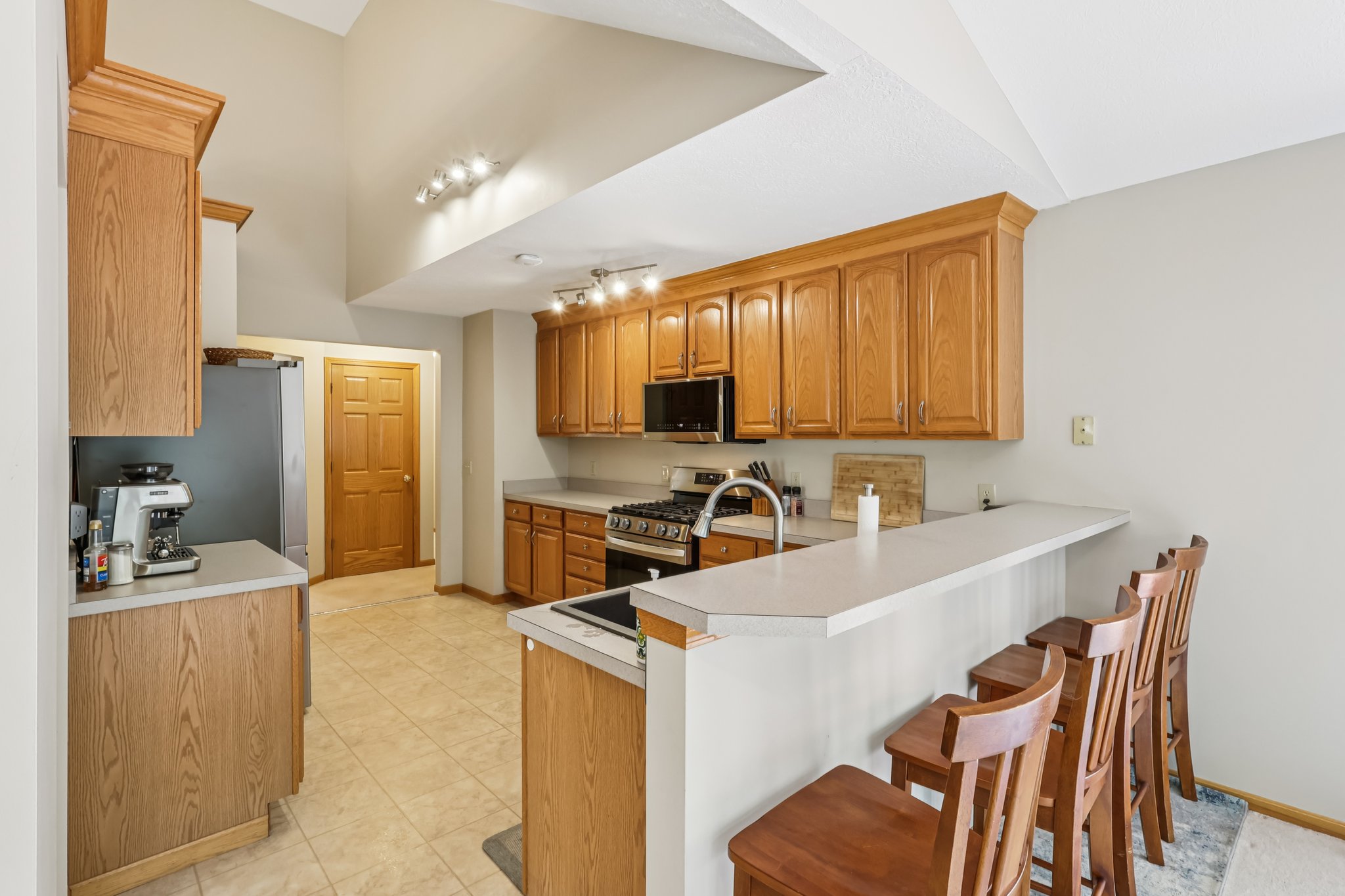 Devonwood Dr-S1107-024.jpg