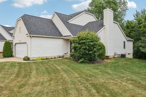 Devonwood Dr-S1107-005.jpg