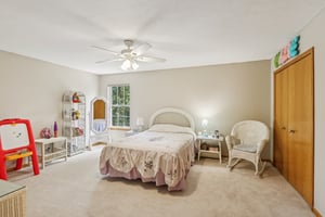 Devonwood Dr-S1107-047.jpg