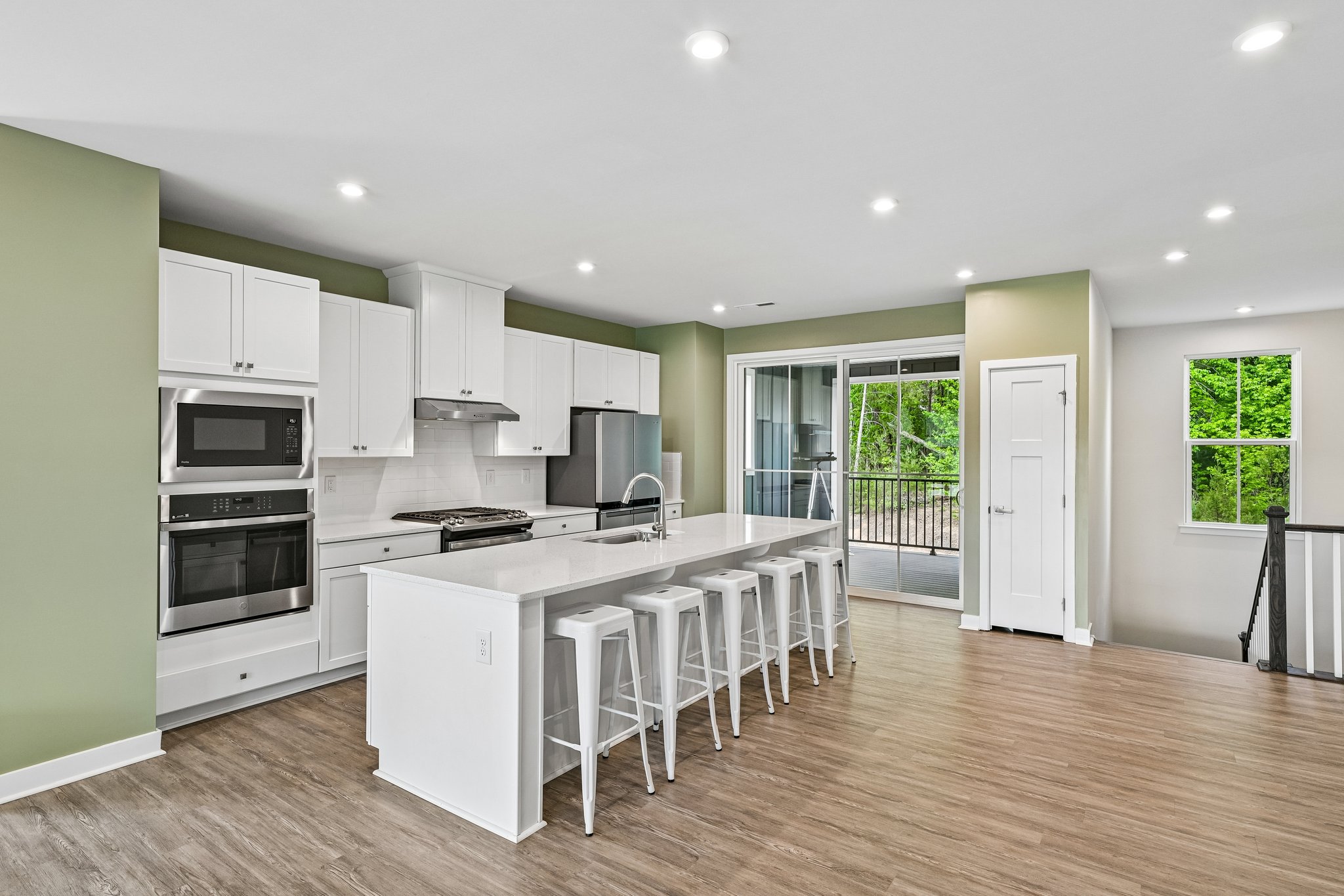 Portrush Ln-S2104-011.jpg