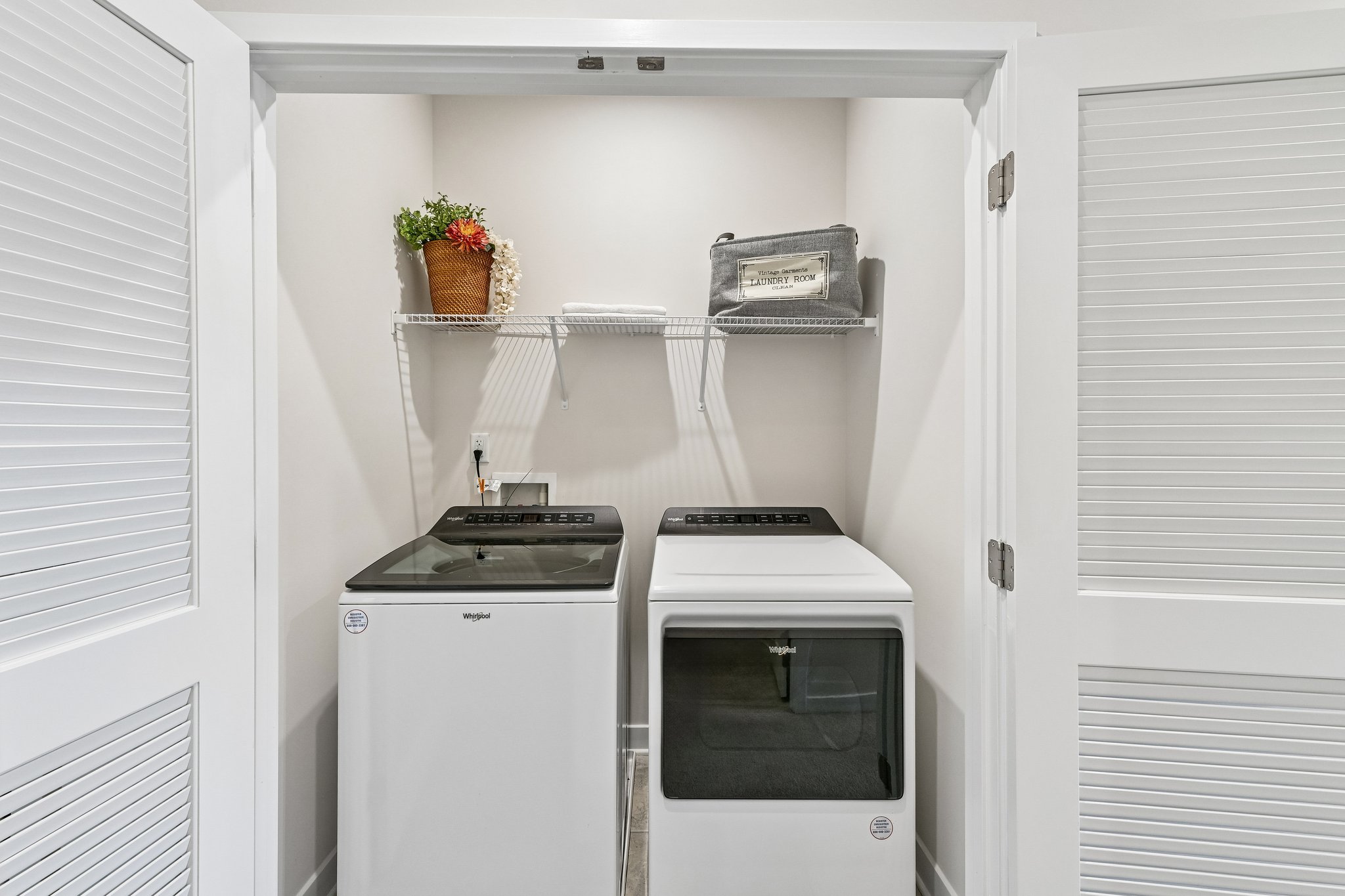 Portrush Ln-S2104-039.jpg