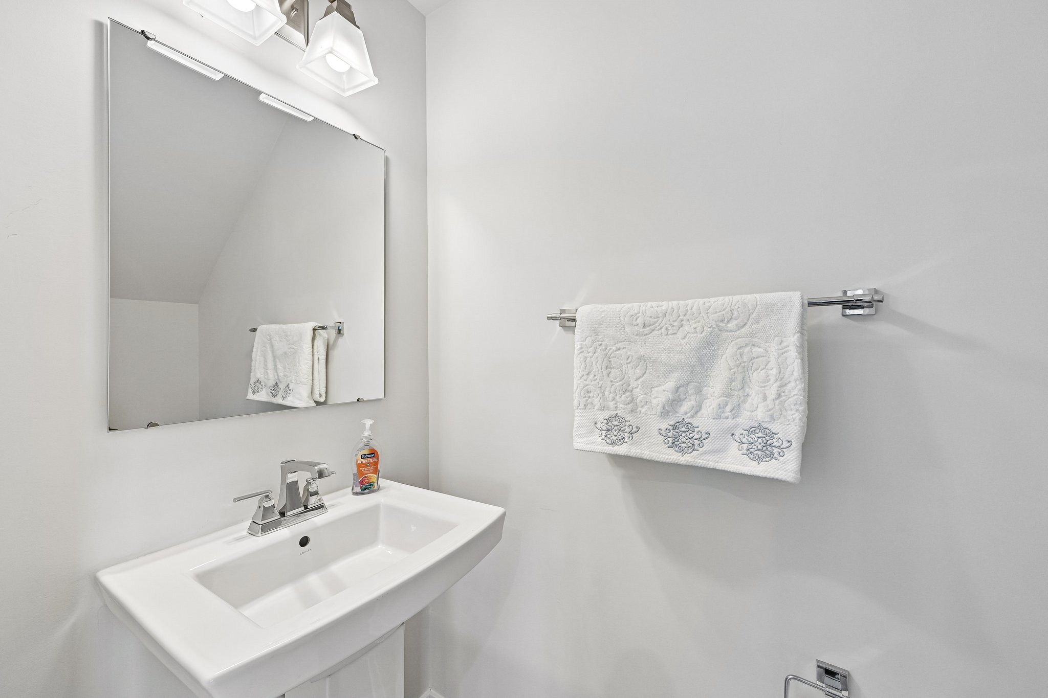 Portrush Ln-S2104-043.jpg