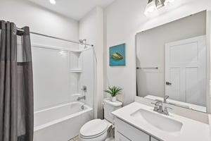 Portrush Ln-S2104-030.jpg