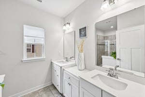 Portrush Ln-S2104-036.jpg