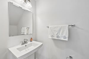 Portrush Ln-S2104-043.jpg