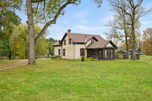  Photo 0