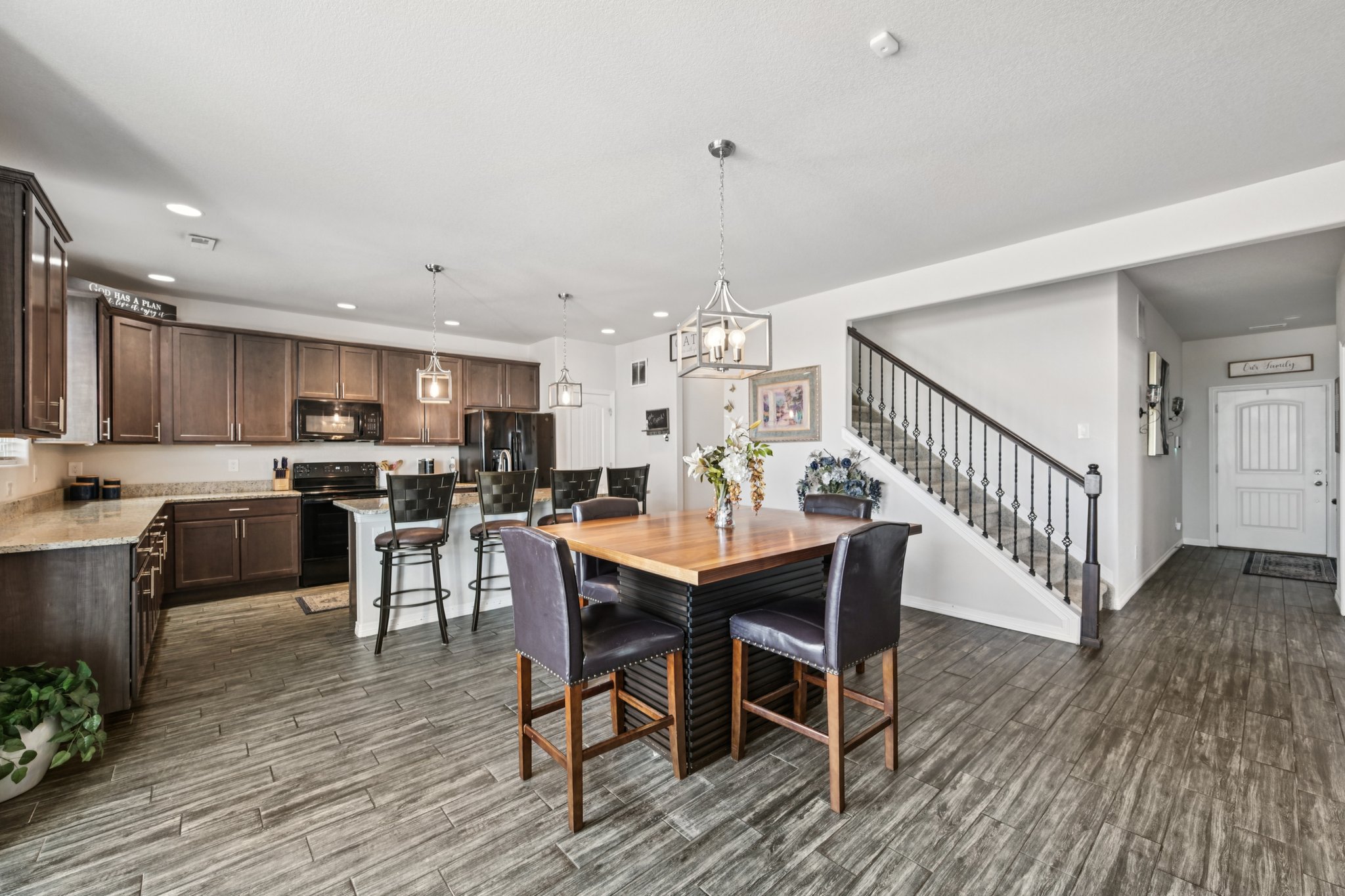 Fairway Glen Dr-1106-013.jpg