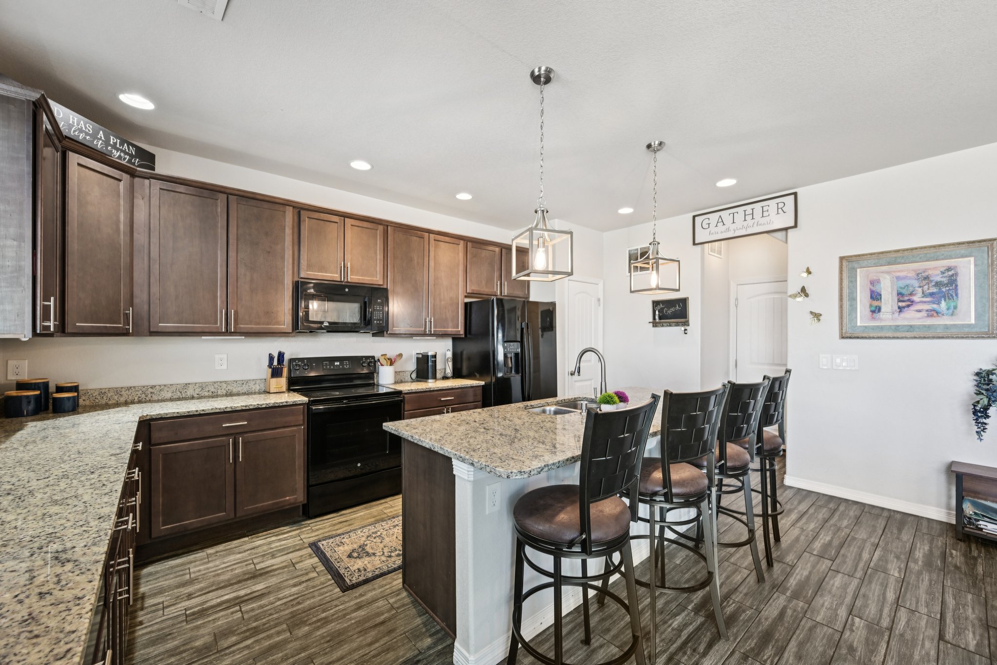 Fairway Glen Dr-1106-016.jpg