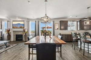 Fairway Glen Dr-1106-014.jpg