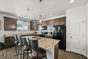 Fairway Glen Dr-1106-017.jpg