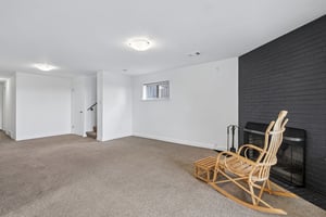 E Grand Pl-S0205-033.jpg