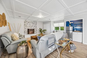 A built-in beverage station adds everyday convenience, perfect for entertaining after a day on the water.