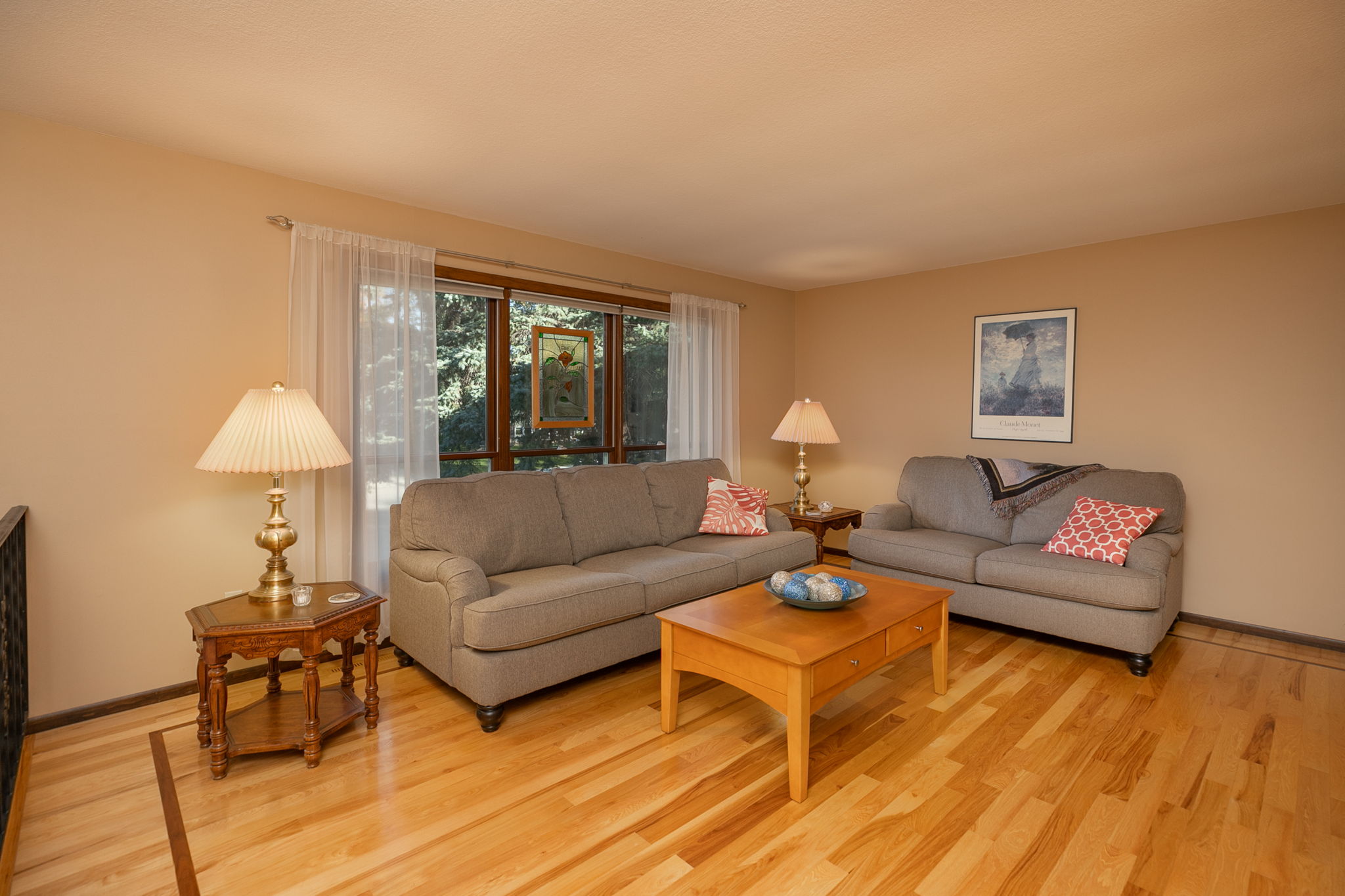 03-Living Room