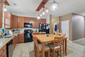 Denton Ct-S0107-015.jpg