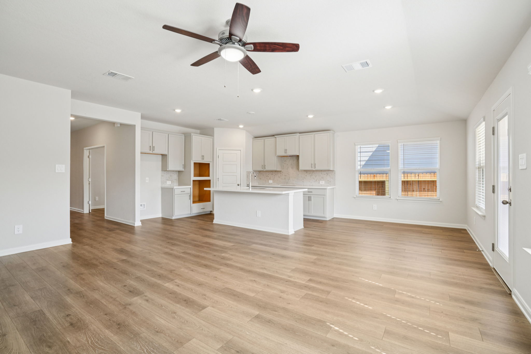 San Antonio - Estancia Ranch - 958 Earp Blvd Timberwood Park TX 78260 - 009