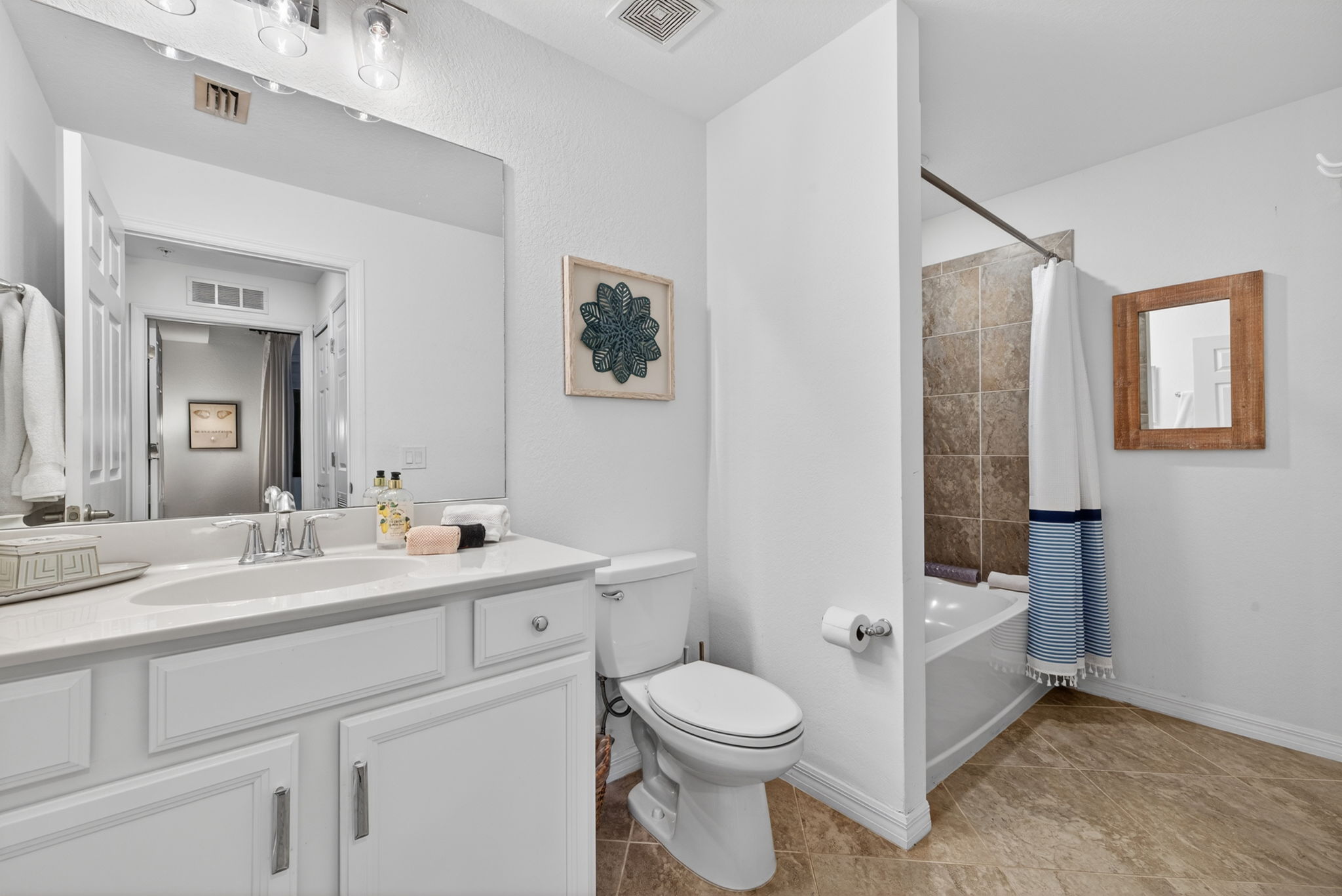 10-Guest Bathroom 1