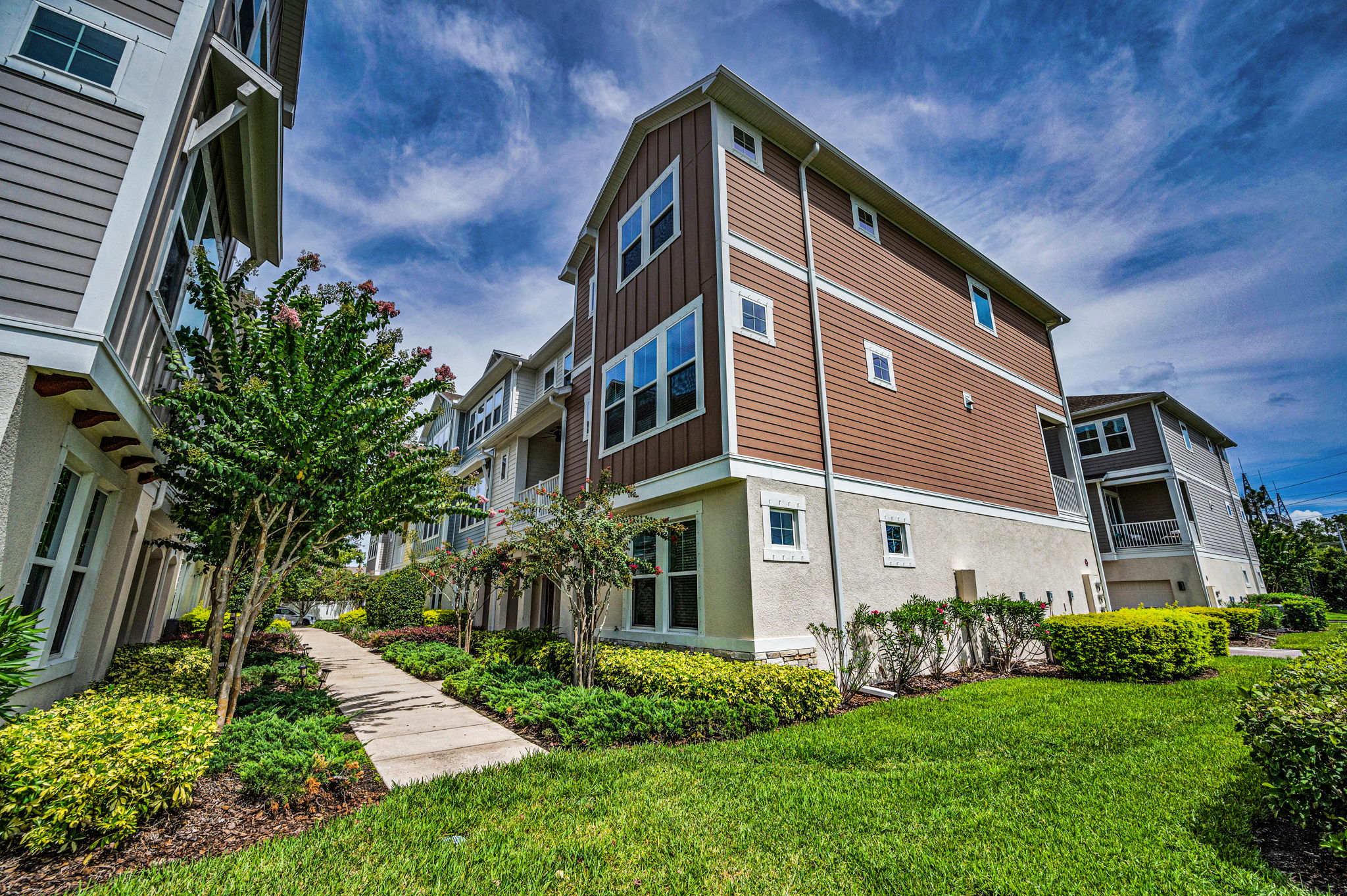 Front Exterior2