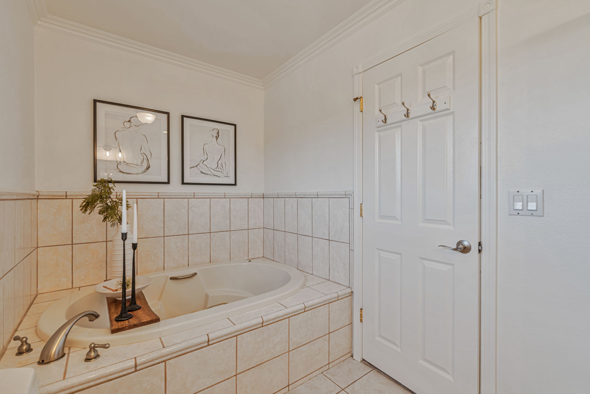042_9597 Davona Dr