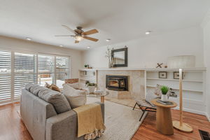 010_9597 Davona Dr