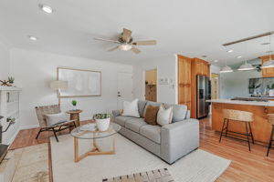 012_9597 Davona Dr