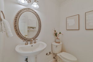 039_9597 Davona Dr