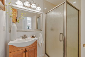 040_9597 Davona Dr