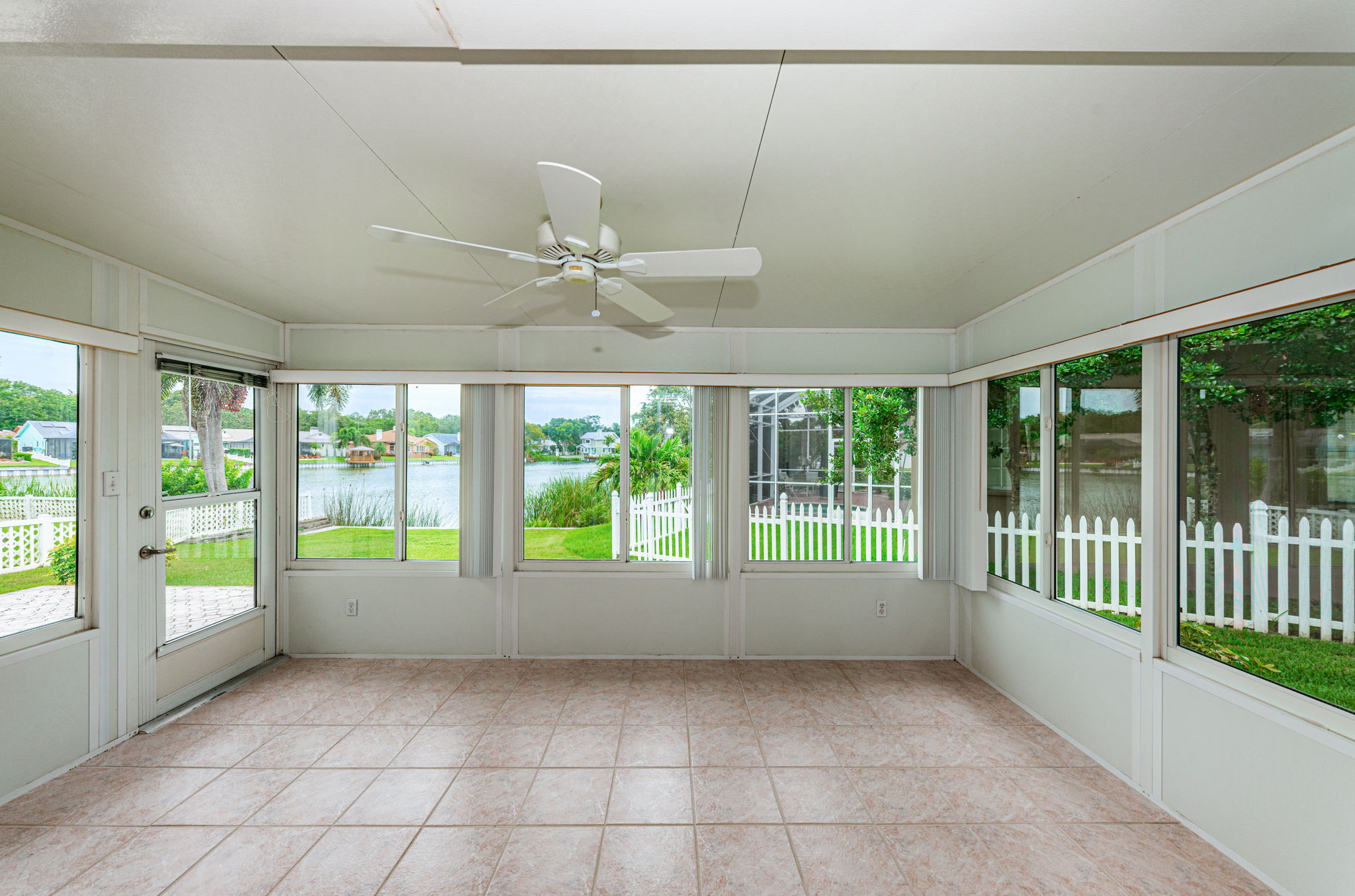 Florida Room 3-2