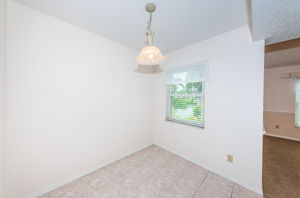 Kitchen Eat-in Area 1-2