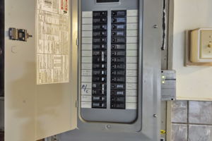  Photo 48