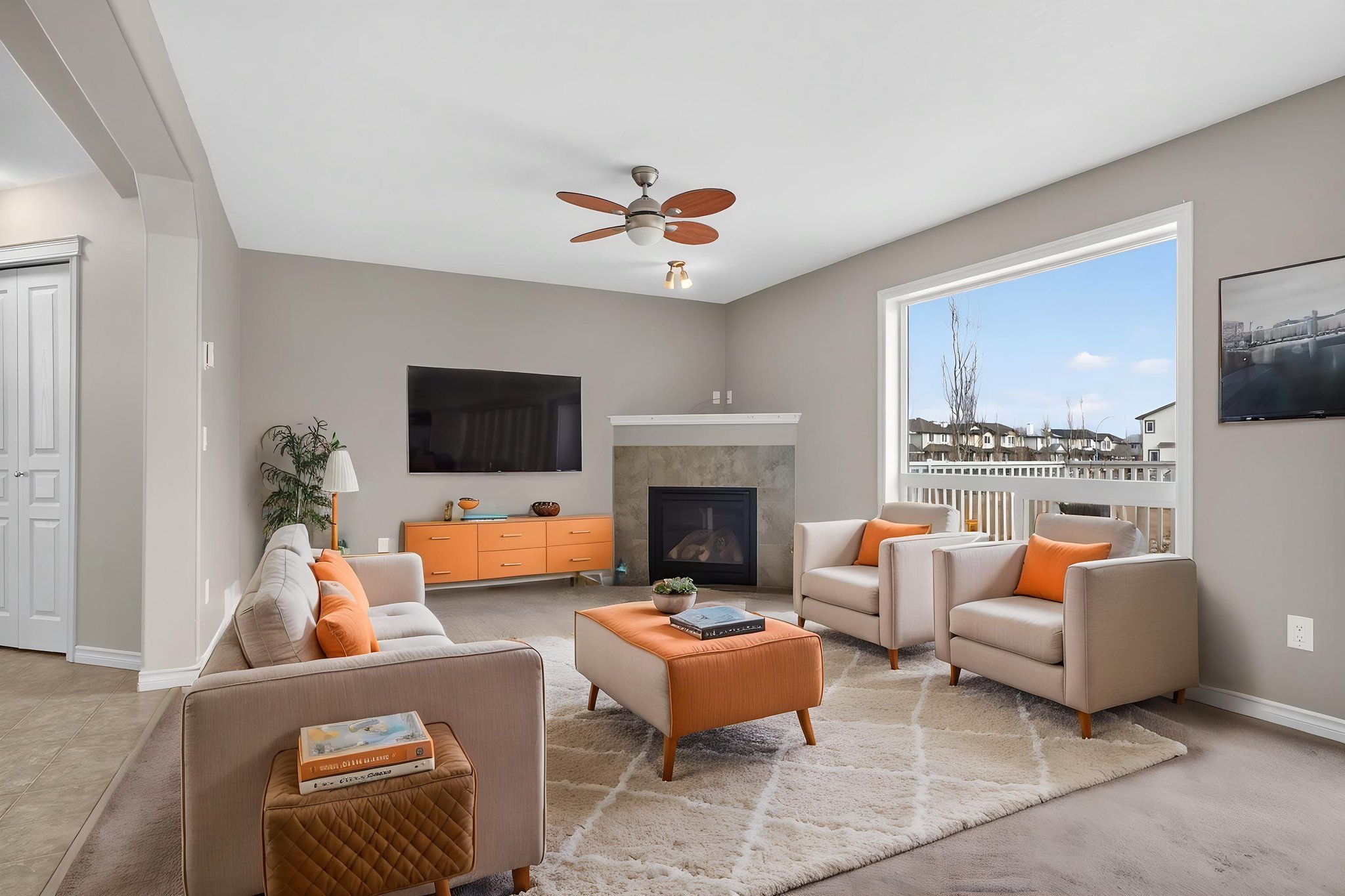 DSC09652 virtually staged.jpeg