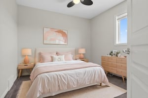 DSC09739 virtually staged.jpeg