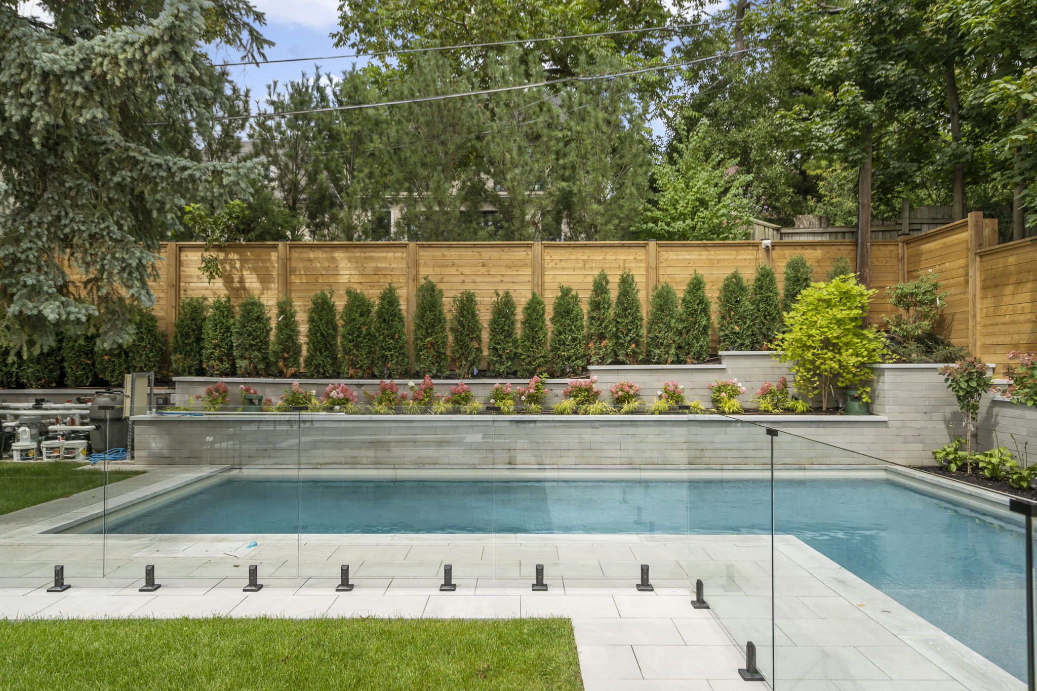 96 Dawlish Ave Toronto, ON M4N 1H1