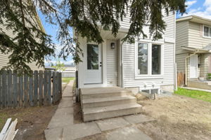  Photo 47