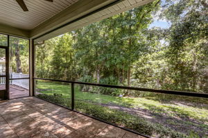 Screened-in Porch