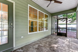 Screened-in Porch