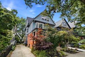  Photo 0