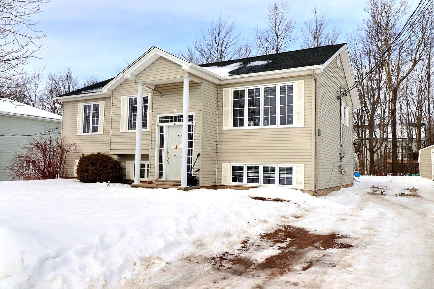 96 Rue Pelagie, Dieppe, NB E1A 7R7 PROPICSTA & MeasureMySpace